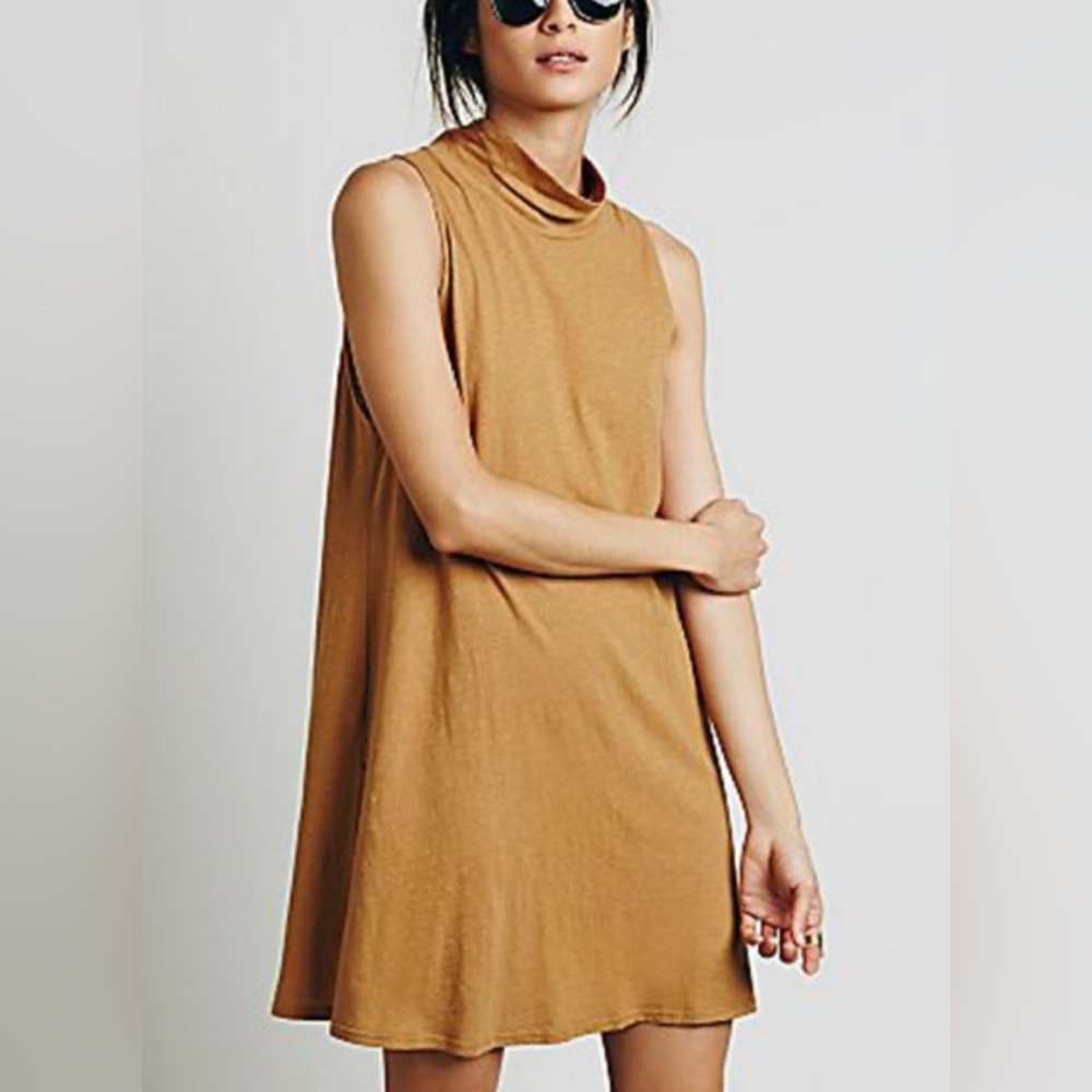 🌸Free People Mock Lightweight Tunic🌸